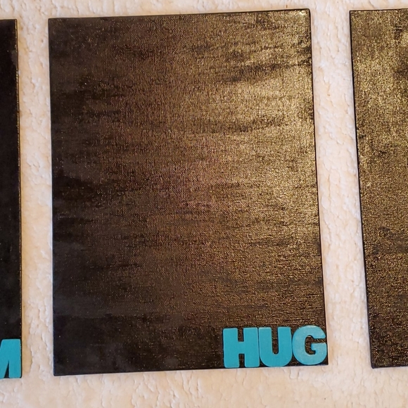 Room decor - Picture 2 of 3